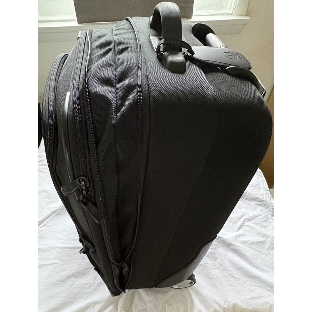 Tumi T Tech 57621D Rolling Carry On Luggage - Picture 10 of 12